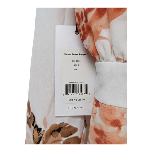 Ali & Jay Flower Romper - Picture 6 of 7